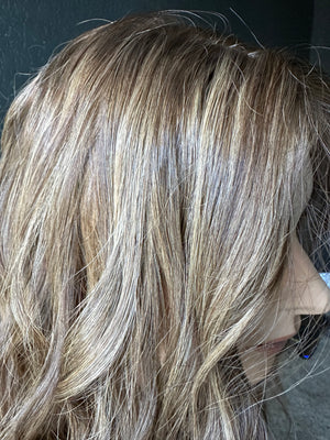 22” ALLURE WAVY PREMIUM EUROPEAN WIG #2302