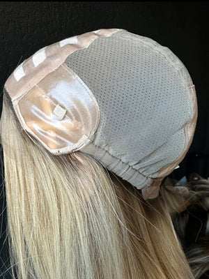 PRE-ORDER: 18" IVORY PREMIUM EUROPEAN WIGS