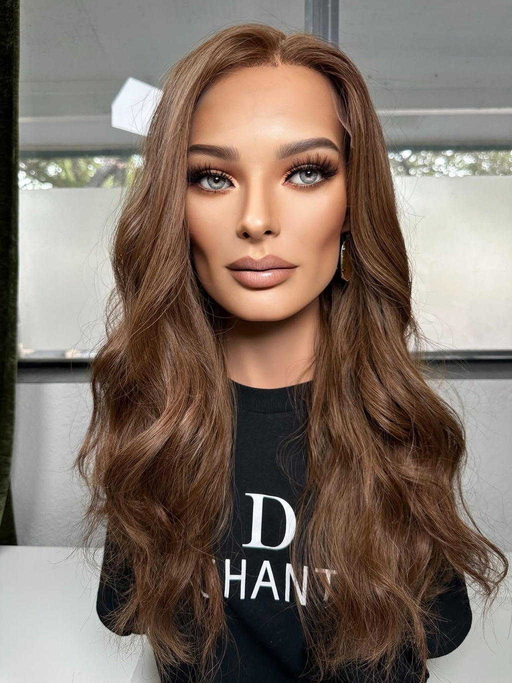 24” ALLURE WAVY PREMIUM EUROPEAN WIG #2178