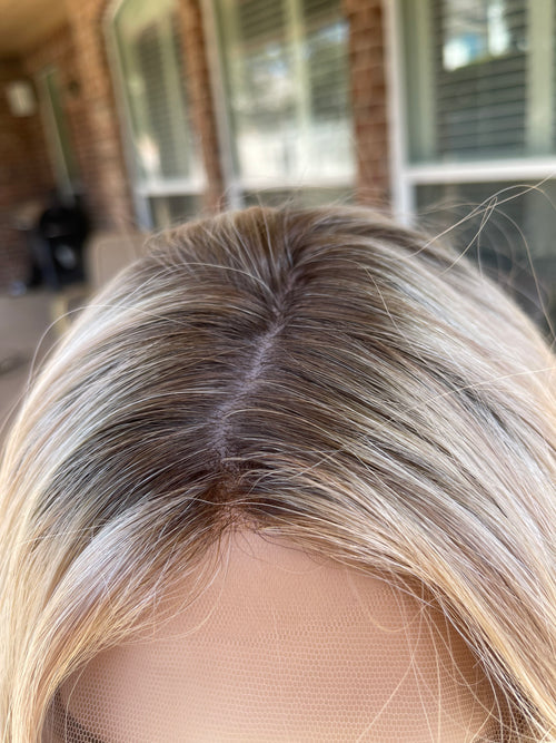 ROOT COLOR SERVICE: 1-2"